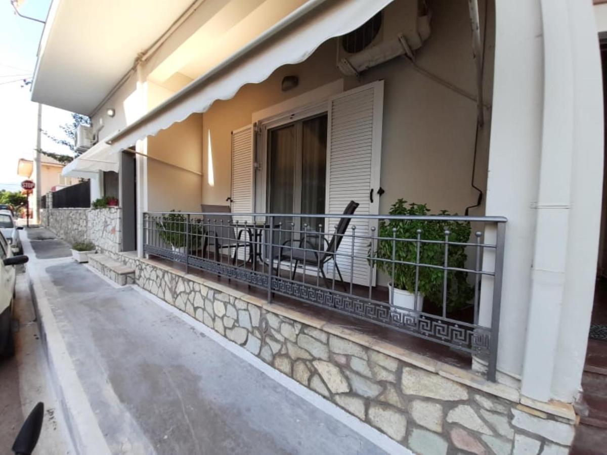 Luxury Seafront House Nearby Delphi Apartment Kirra Exterior foto