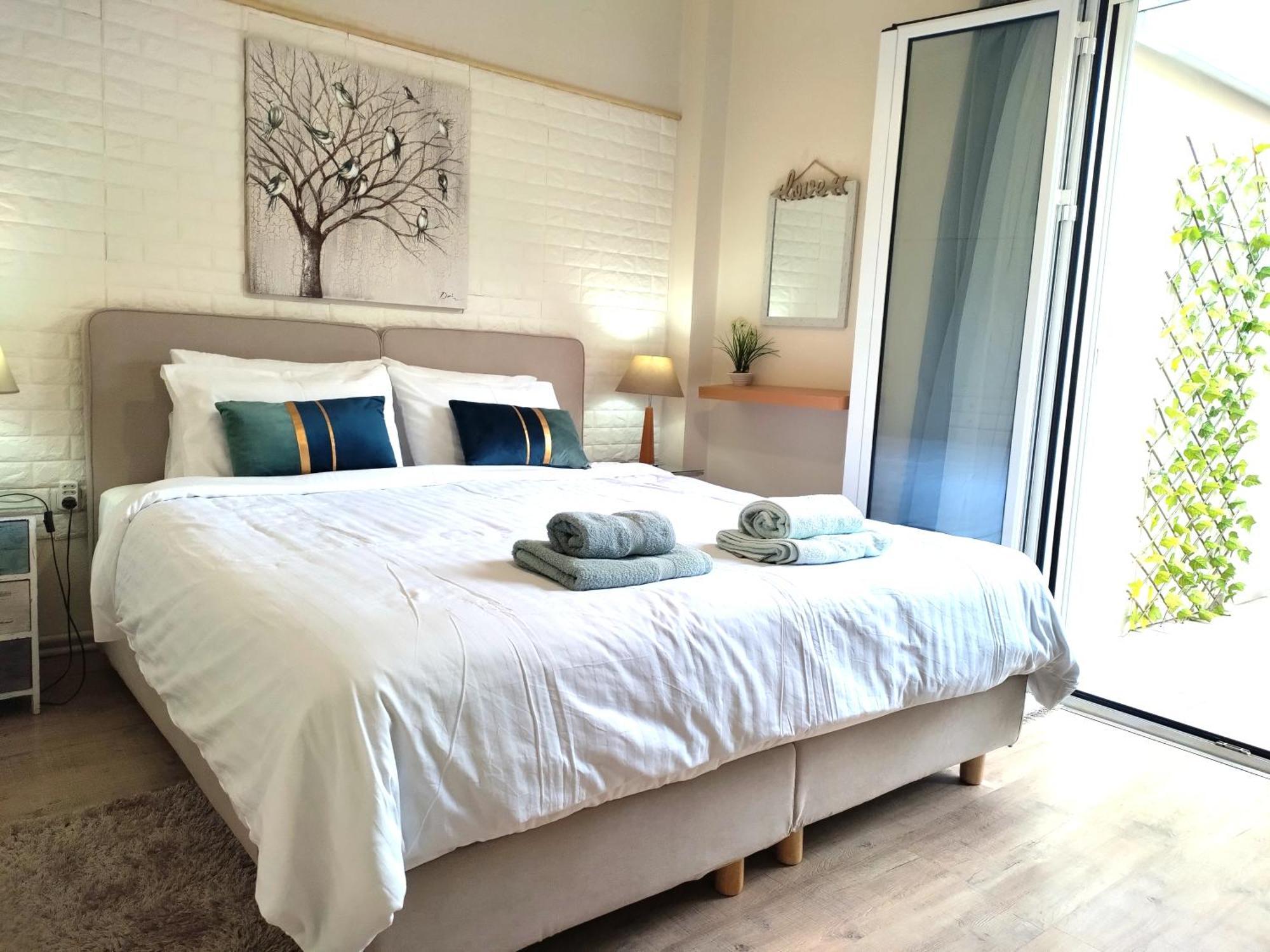 Luxury Seafront House Nearby Delphi Apartment Kirra Exterior foto